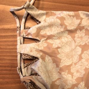 Acacia Queens bottoms